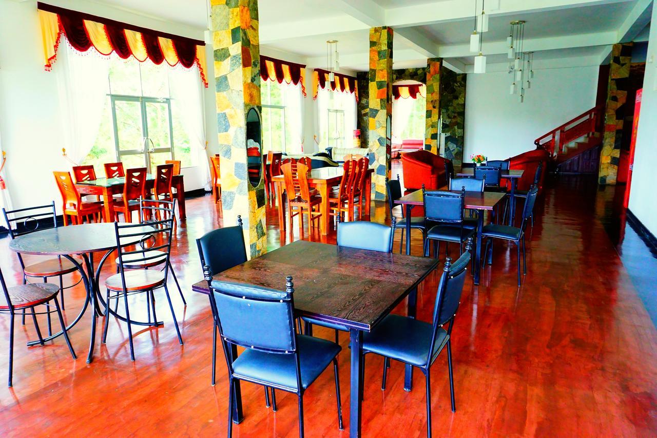 Hotel Sun Breeze Ella Exterior foto
