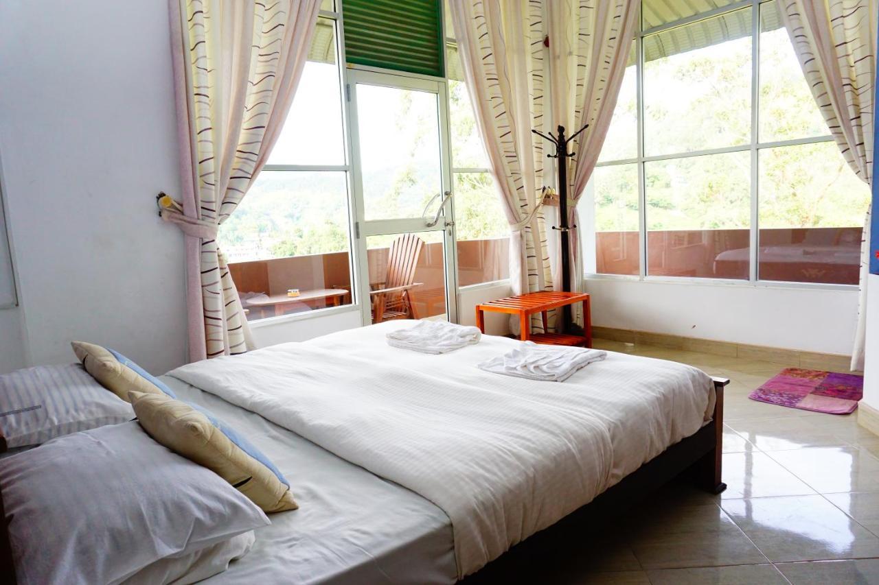 Hotel Sun Breeze Ella Exterior foto